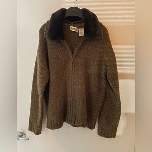 Cardigan sweater
